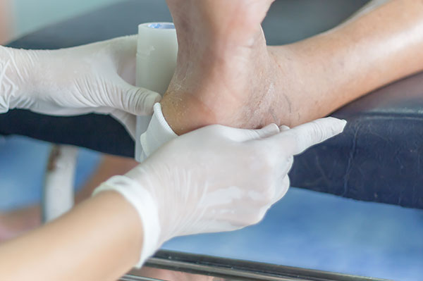 Advanced Podiatry | Flat Feet, Diabetic Foot Care and Wound Care